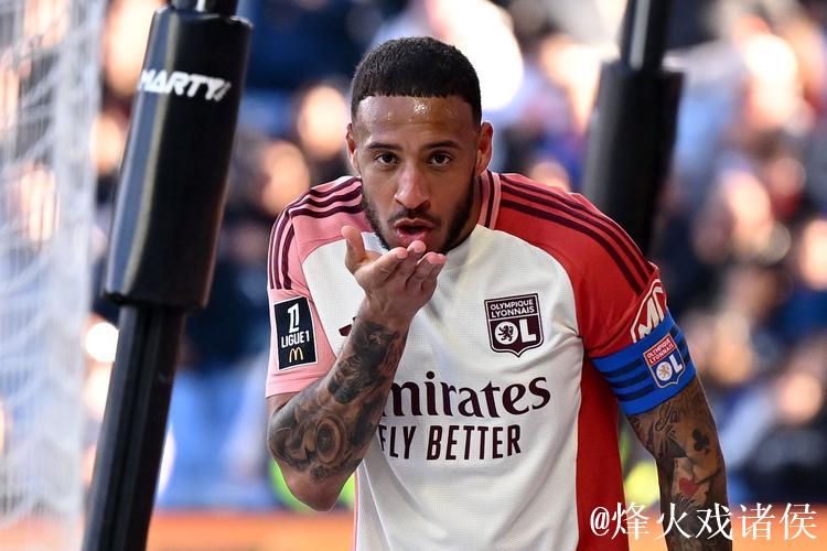 队报:曼联已接触托利索的团队,马竞也对球员有意 队报:曼联已接触托利索的团队,马竞也对球员有意